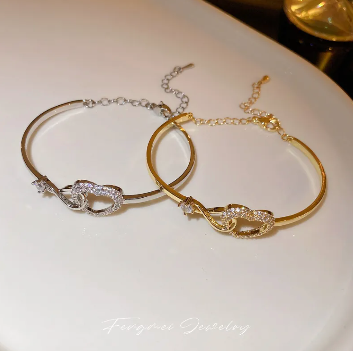 💎 Sparkling Zircon Heart Bracelet