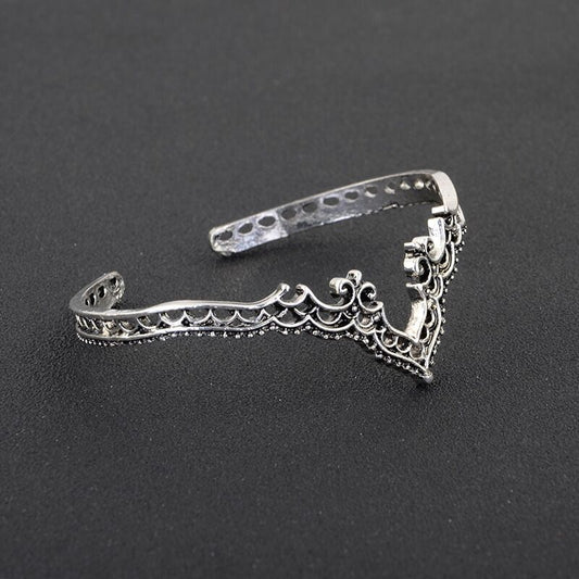 💎 Vintage Floral Openwork Bangle