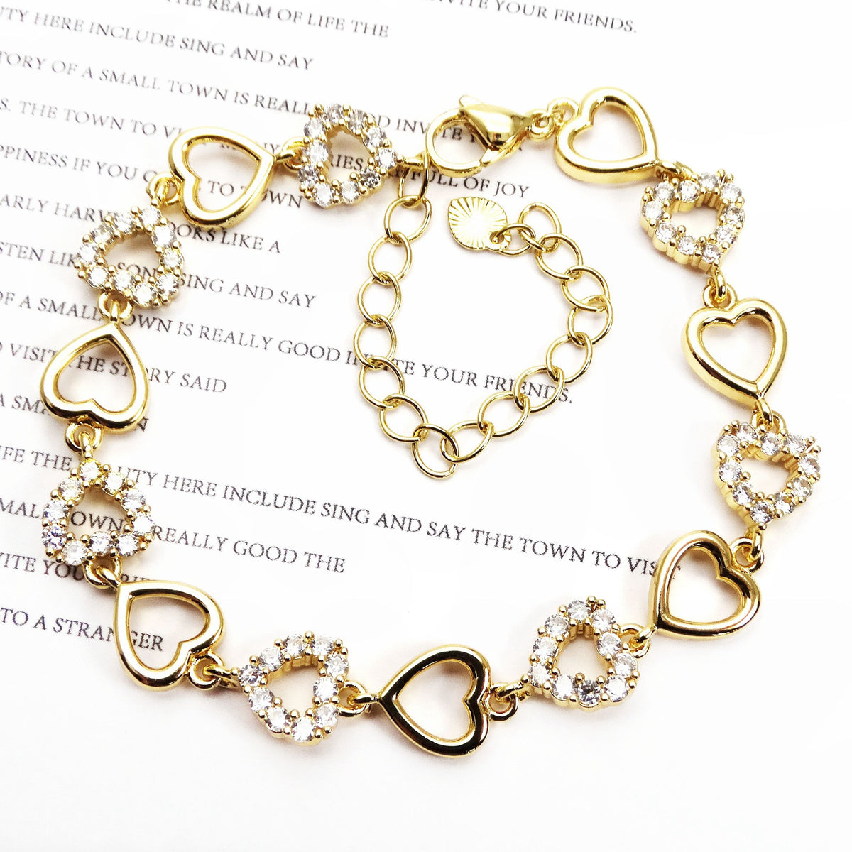 💎 Sparkling Zirconia Floral Bracelet