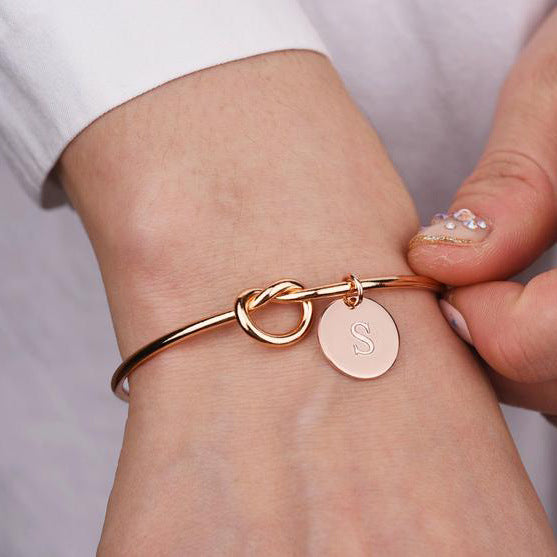 💎 Personalized Love Knot Bracelet
