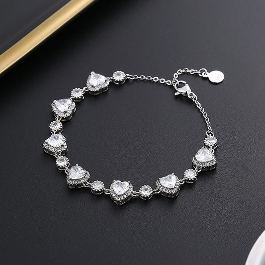 💎 Heart-Shaped Platinum Bracelet