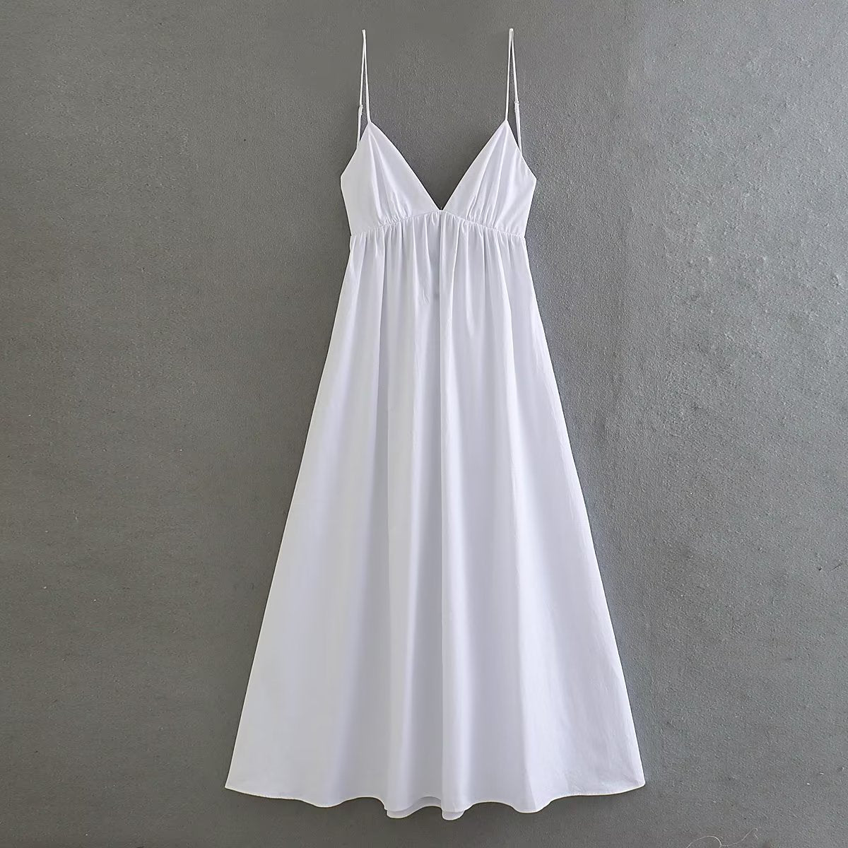 💎 Coastal Breeze White Backless Maxi Dress