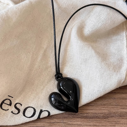 💎 Modern Heart Pendant Necklace