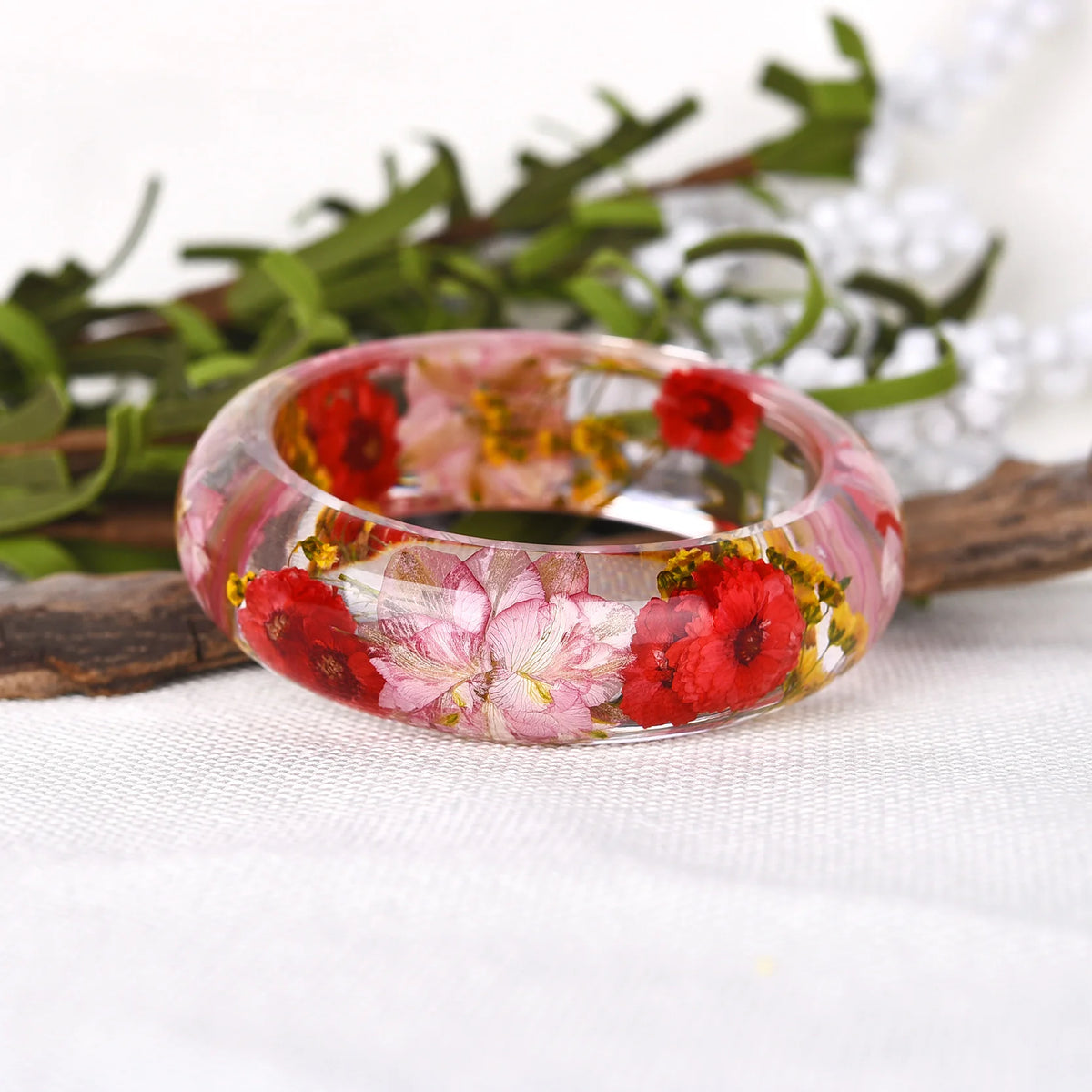 💎 Vintage Crystal Gem Bracelet