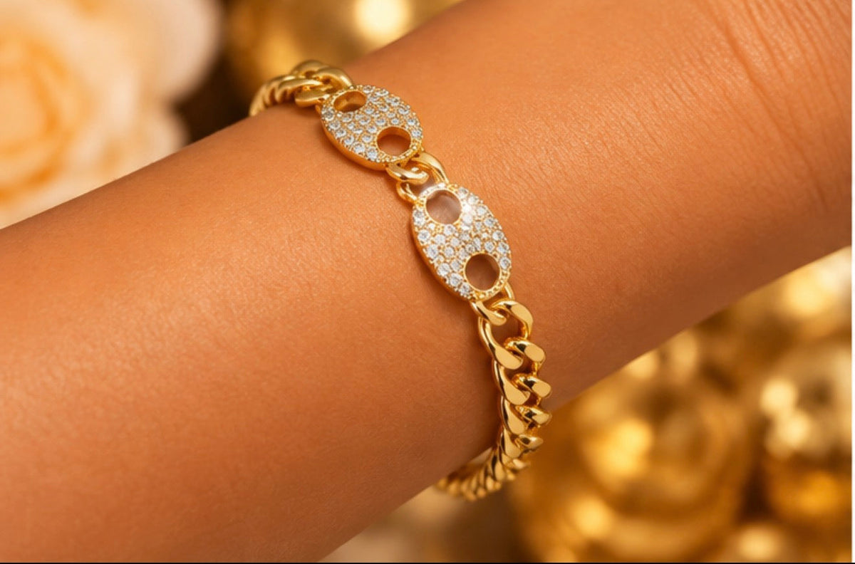 Maison Alti’s Golden Luxe Crystal Oval Link Bracelet — product image 2