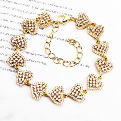 💎 Sparkling Zirconia Floral Bracelet