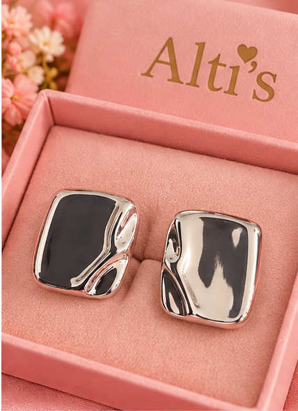 Alti’s sculptural square silver earrings, gallery image 1