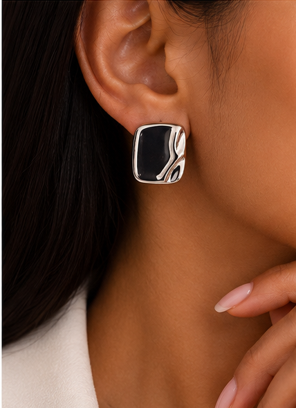 Alti’s sculptural square silver earrings, gallery image 4
