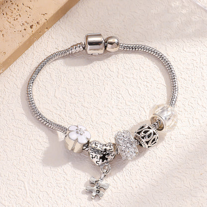 💎 Elegant Heart Charm Bracelet