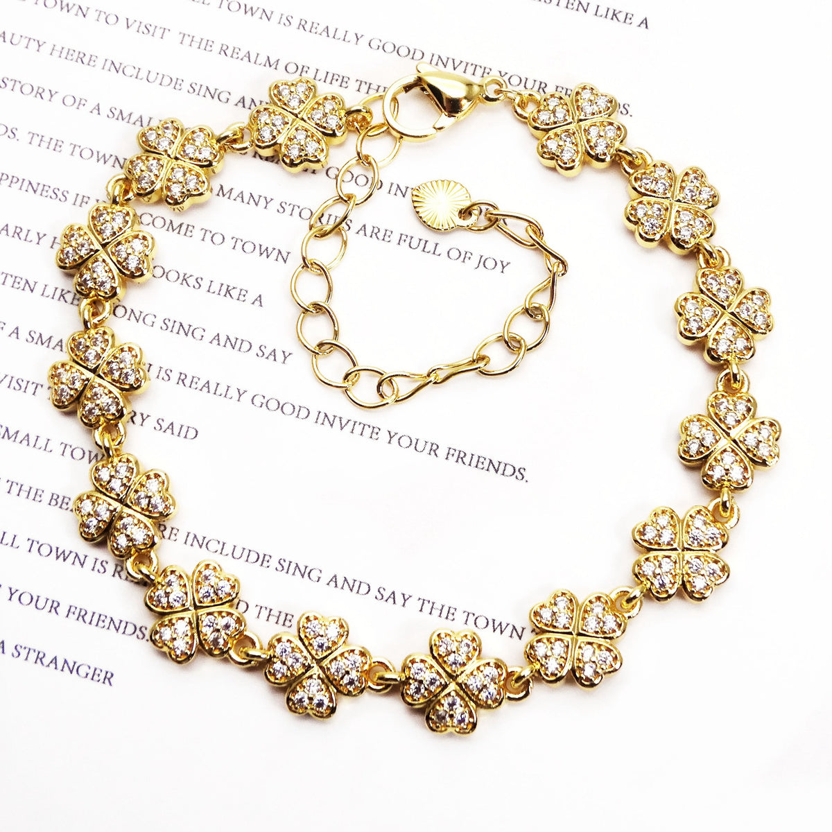 💎 Sparkling Zirconia Floral Bracelet