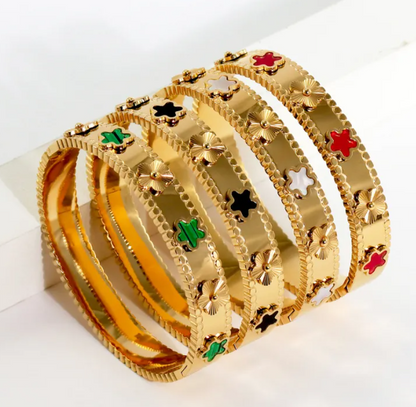 💎 Emerald Green Gold Bangle