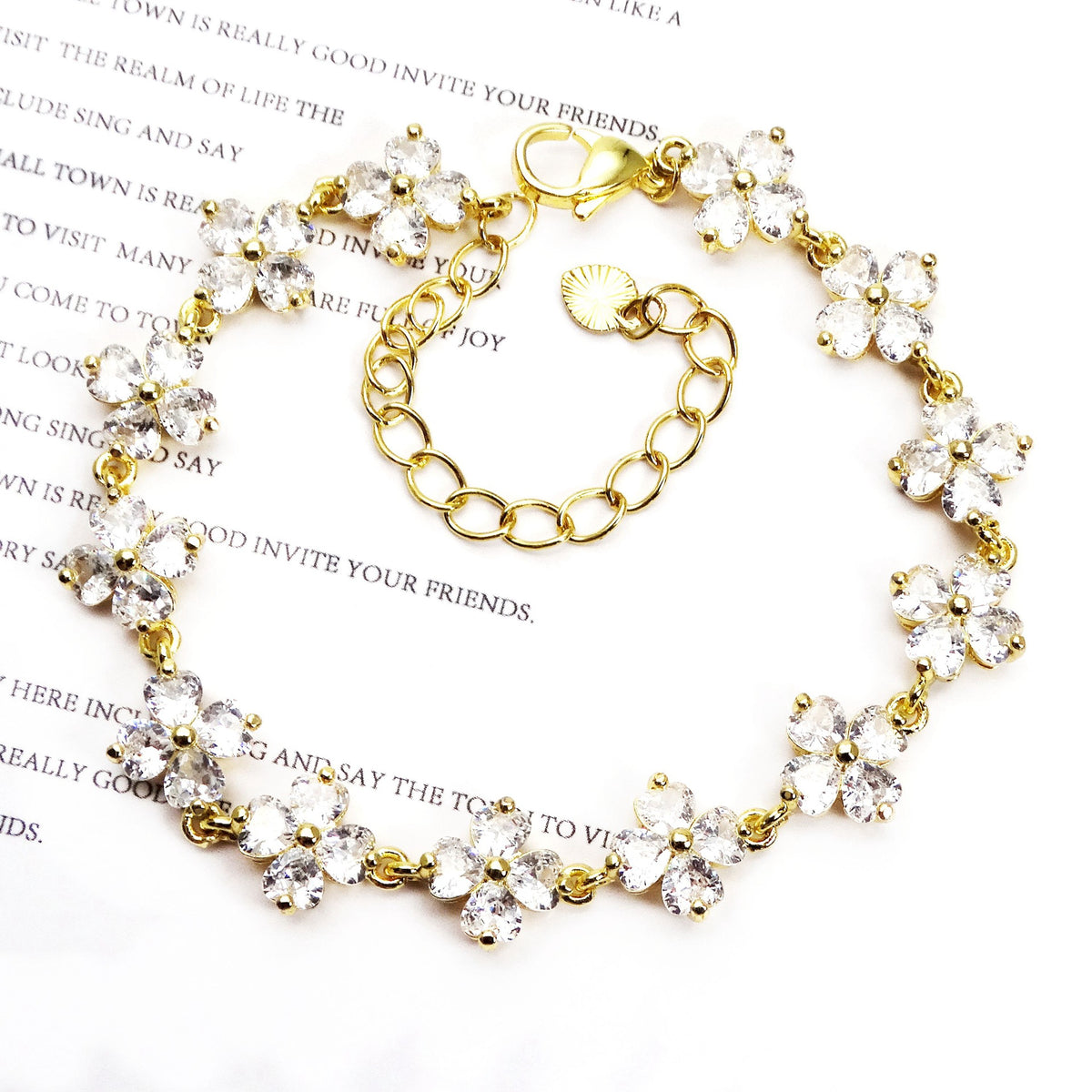 💎 Sparkling Zirconia Floral Bracelet