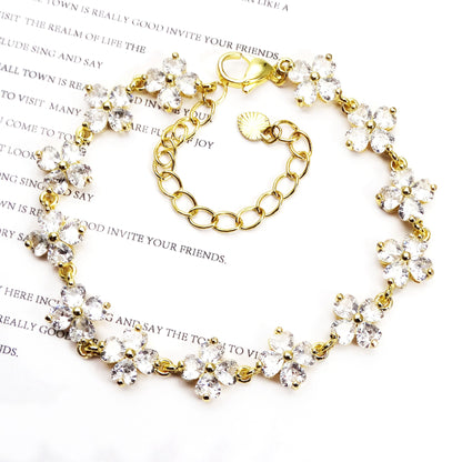 💎 Sparkling Zirconia Floral Bracelet