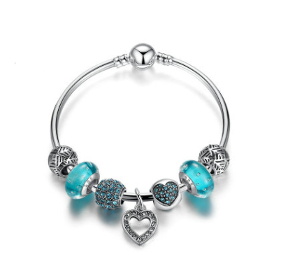 💎 Silver Heart Beaded Bracelet