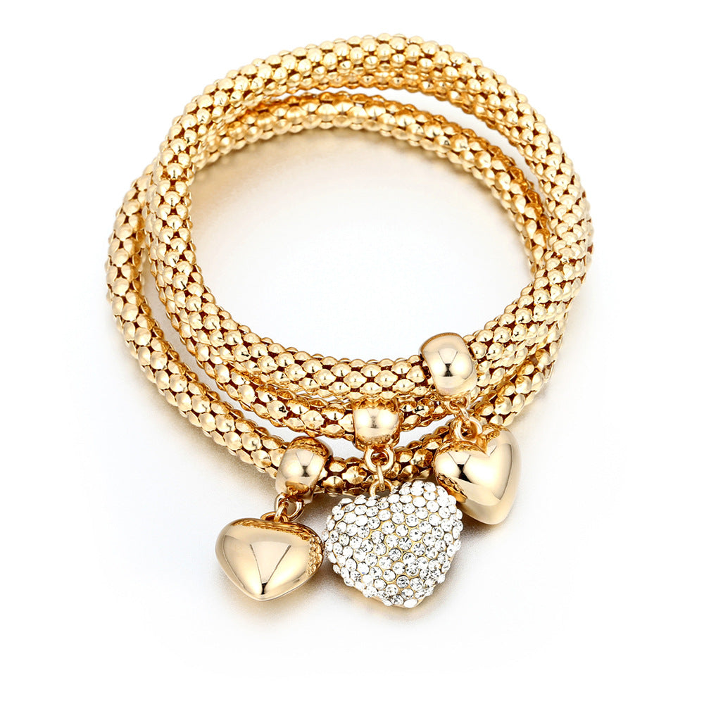 💎 Sparkling Heart Charm Bracelet